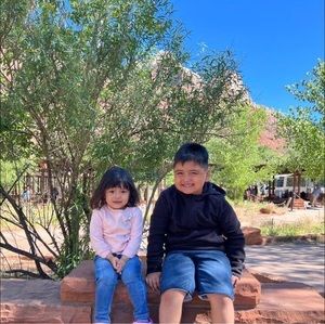 Meet your Posher, Cinthia